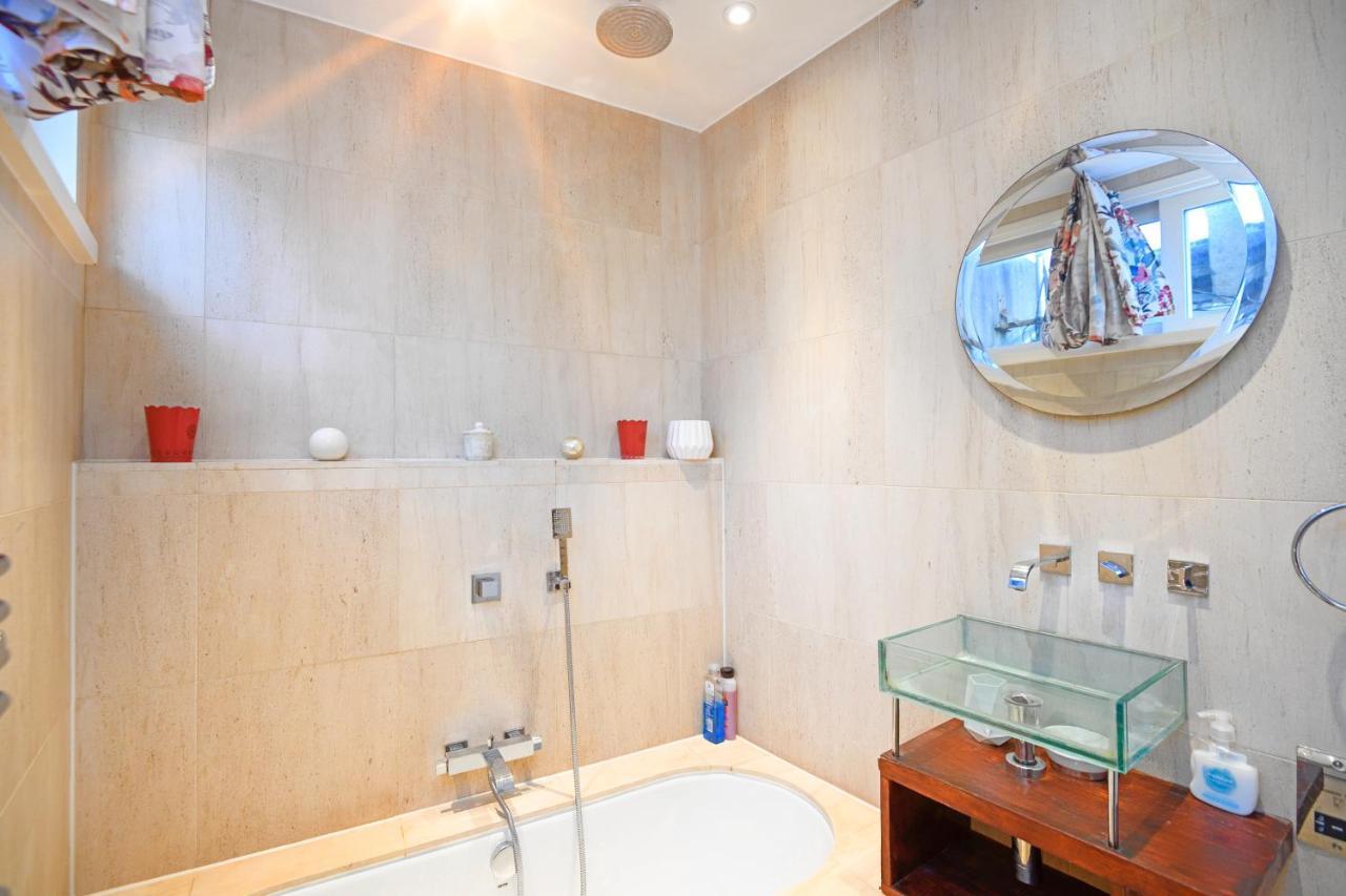 Luxury Massive Townhouse By Harrods Appartement Londen Buitenkant foto