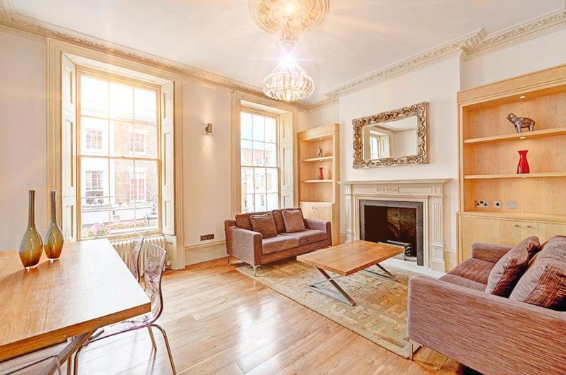 Luxury Massive Townhouse By Harrods Appartement Londen Buitenkant foto
