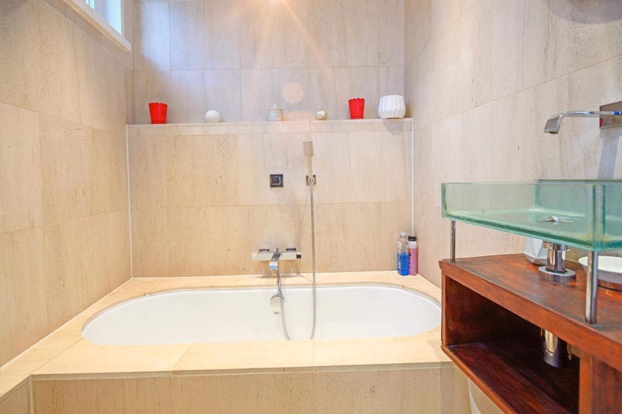 Luxury Massive Townhouse By Harrods Appartement Londen Buitenkant foto