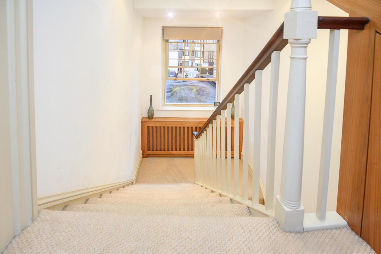 Luxury Massive Townhouse By Harrods Appartement Londen Buitenkant foto